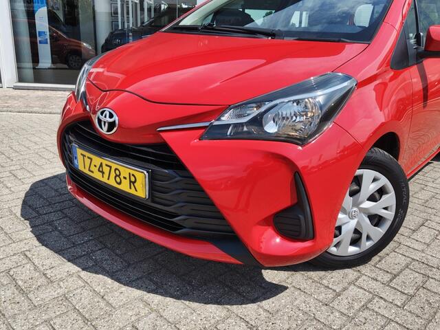 Toyota YARIS 1.0 VVT-i Comfort | Airco | Centrale vergrendeling | Bluetooth