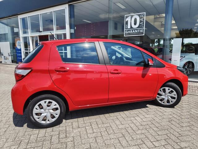Toyota YARIS 1.0 VVT-i Comfort | Airco | Centrale vergrendeling | Bluetooth