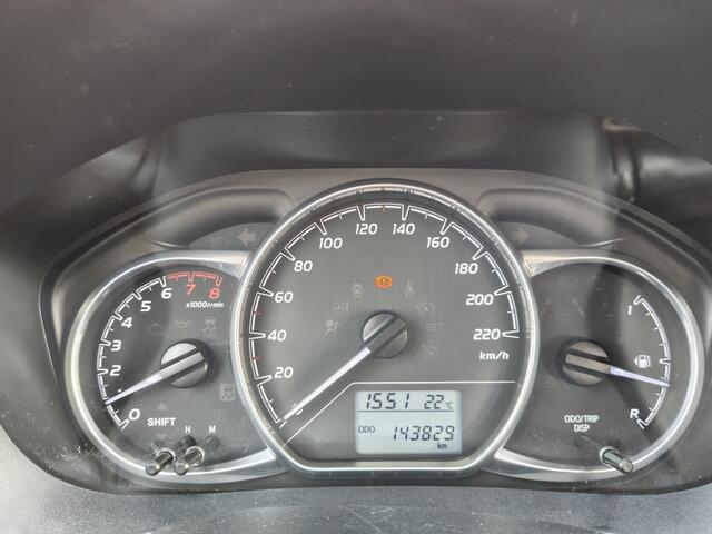 Toyota YARIS 1.0 VVT-i Comfort | Airco | Centrale vergrendeling | Bluetooth