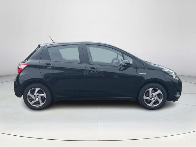 Toyota YARIS 1.5 Hybrid Comfort | Licht metalen velgen | Automatische airco | Bluetooth | Radio CD USB |