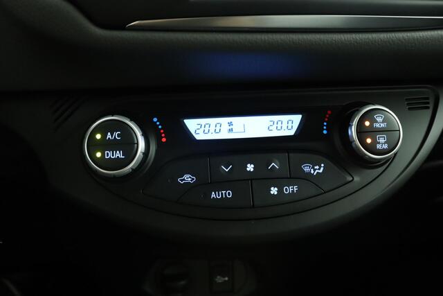 Toyota YARIS 1.5 VVT-i Active | Automaat | Airco | Cruise Control | Achteruitrijcamera | Trekhaak |