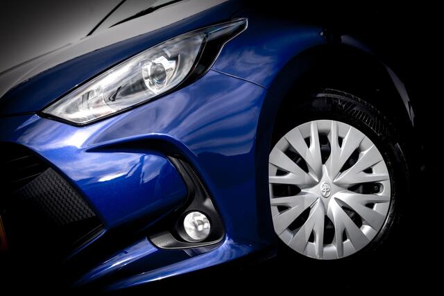 Toyota YARIS 1.0 VVT-i Active RIJKLAAR INCL;GARANTIE | Climat | DAB Radio | | Cruise control | 5 DRS | Led Verl |