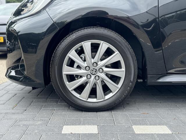 Toyota YARIS 1.5 VVT-i Style Apple/Android, Camera, Voorstoelen verwarmd , All-in Rijklaarprijs