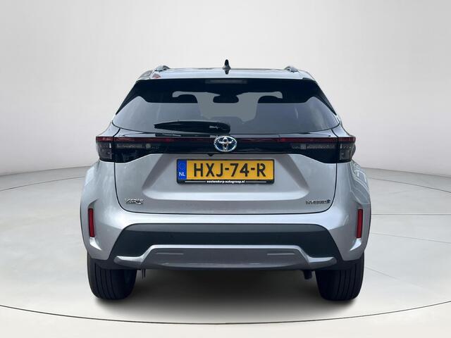 Toyota YARIS Cross 1.5 Hybrid Adventure | Navigatie | Stoel- + stuurverwarming | 18 inch LM-velgen | Parkeersensoren |