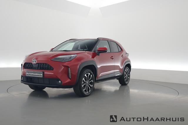 Toyota YARIS Cross 1.5 Hybrid Teamplayer 130pk | Winter pakket | Safety pakket | Navi | Adapt. Cruise | Camera | Keyless