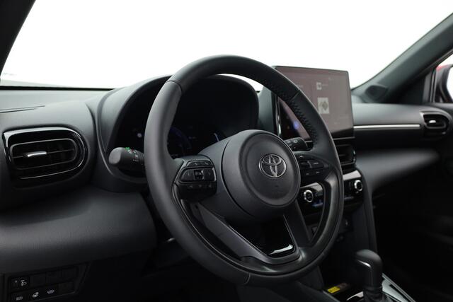 Toyota YARIS Cross 1.5 Hybrid Teamplayer 130pk | Winter pakket | Safety pakket | Navi | Adapt. Cruise | Camera | Keyless