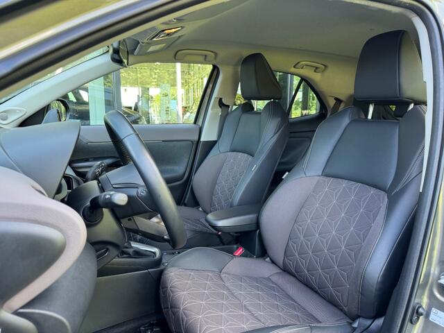 Toyota YARIS 1.5 Hybrid Executive Camera Trekhaak 1e Eigenaar NL-Auto