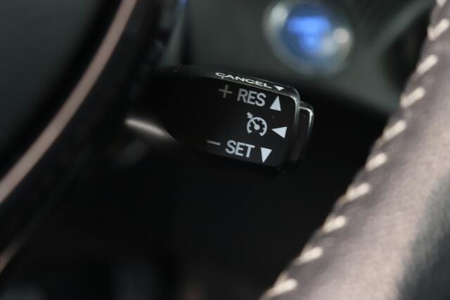 Toyota YARIS 1.5 Hybrid Executive | Camera | Climate control | Navigatie | Cruise control | Key-less | Lane assist |