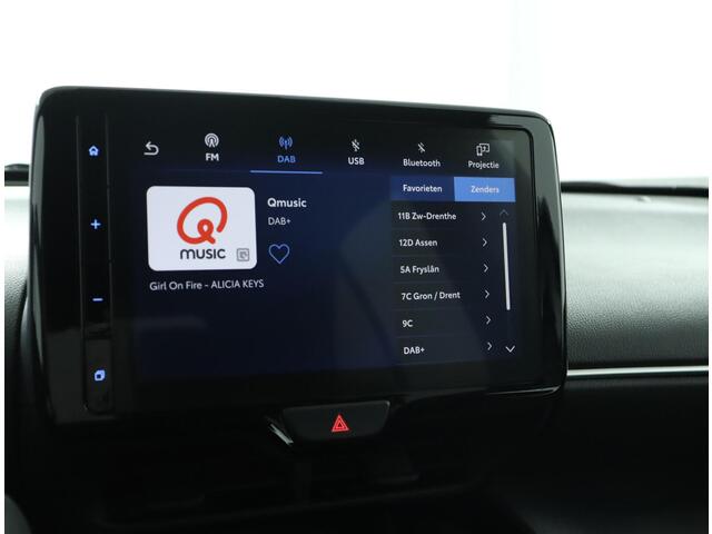 Toyota YARIS Cross 1.5 Hybrid Dynamic Limited | Stoelverwarming | Stuurverwarming | Climate control |
