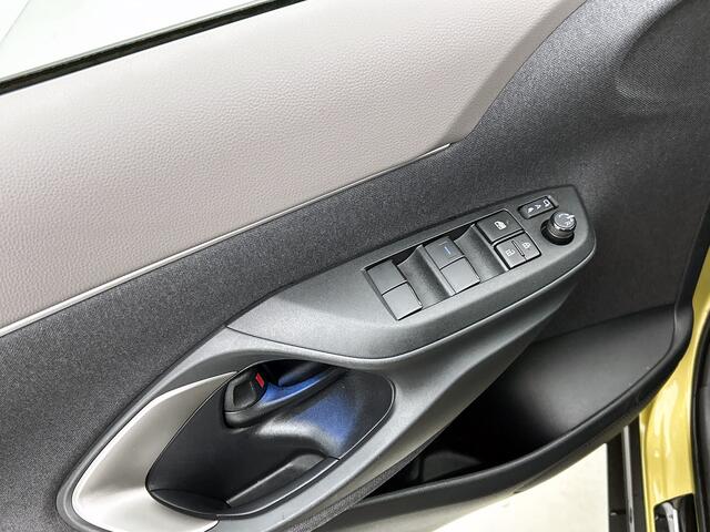 Toyota YARIS Cross 1.5 Hybrid Executive | 1e Eigenaar | Nederlandse Auto | JBL | Navigatie | Blindspot | PDC voor en achter |