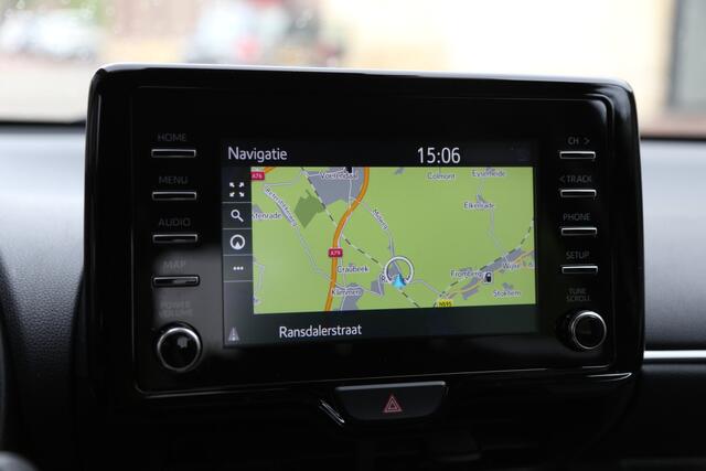 Toyota YARIS 1.5 Hybrid Comfort Navi Camera ACC