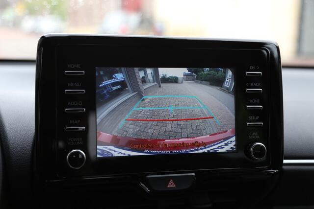 Toyota YARIS 1.5 Hybrid Comfort Navi Camera ACC