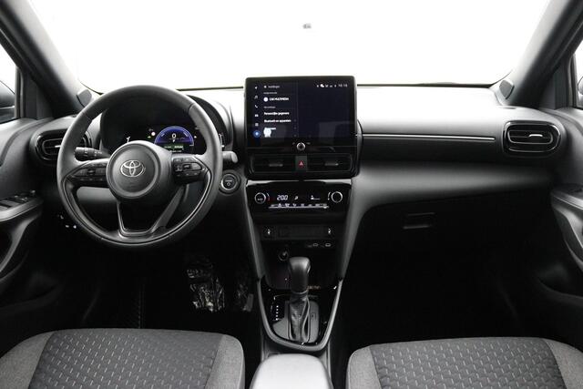Toyota YARIS Cross 1.5 Hybrid 130 Dynamic | Stoel-stuur en voorruitverwarming | Dodehoek detectie |