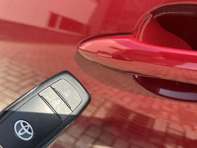 Toyota YARIS 1.5 Hybrid Dynamic | Ad Cruise | Keyless entry | LM velgen | Apple/Android auto |