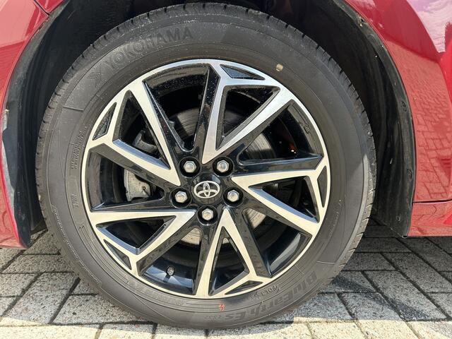 Toyota YARIS 1.5 Hybrid Dynamic | Ad Cruise | Keyless entry | LM velgen | Apple/Android auto |