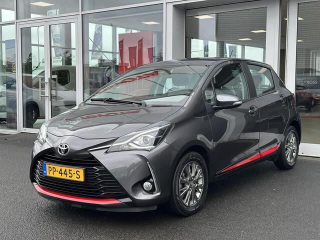 Toyota YARIS 1.5 VVT-i Design Red Unieke km stand!! Dealeronderhouden! LM velgen | Airco | Parkeercamera