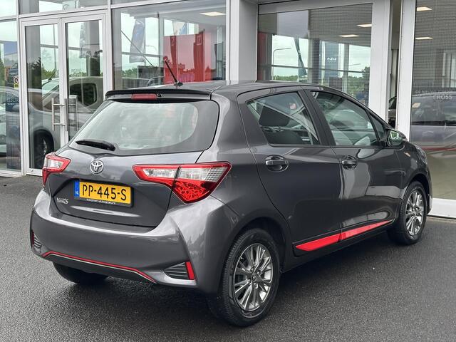 Toyota YARIS 1.5 VVT-i Design Red Unieke km stand!! Dealeronderhouden! LM velgen | Airco | Parkeercamera