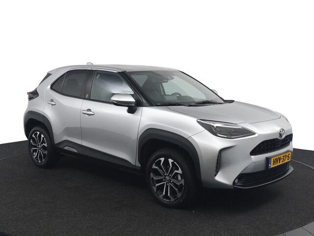 Toyota YARIS Cross 1.5 Hybrid Dynamic | Comfort Pakket | PDC Voor en achter | Dodehoek Detectie | Stoel en Stuurverwarming | Draadloos telefoonlader |