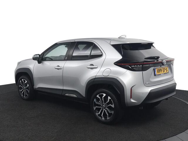 Toyota YARIS Cross 1.5 Hybrid Dynamic | Comfort Pakket | PDC Voor en achter | Dodehoek Detectie | Stoel en Stuurverwarming | Draadloos telefoonlader |