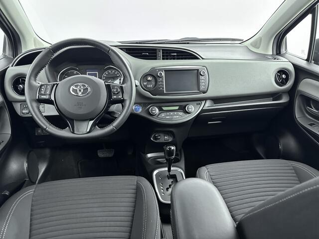 Toyota YARIS 1.5 Hybrid Design Sport Limited | Metaallak | Mistlampen | Privacy Glass |