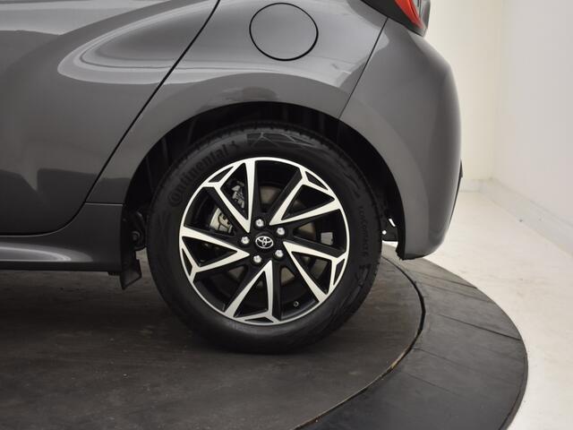 Toyota YARIS 1.5 Hybrid Style | Panoramadak | Parkeersensoren voor | LED