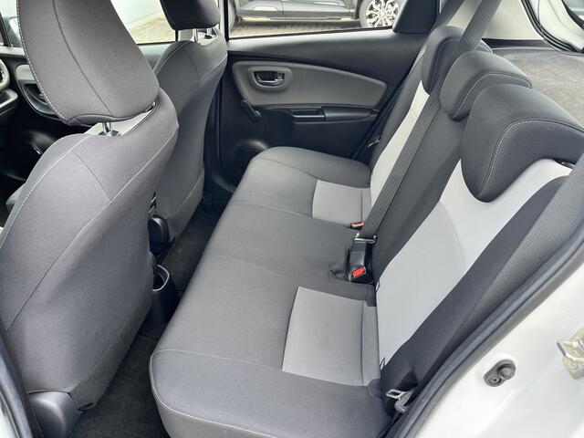 Toyota YARIS 1.5 Hybrid Active NL Auto Navi Clima Cruise
