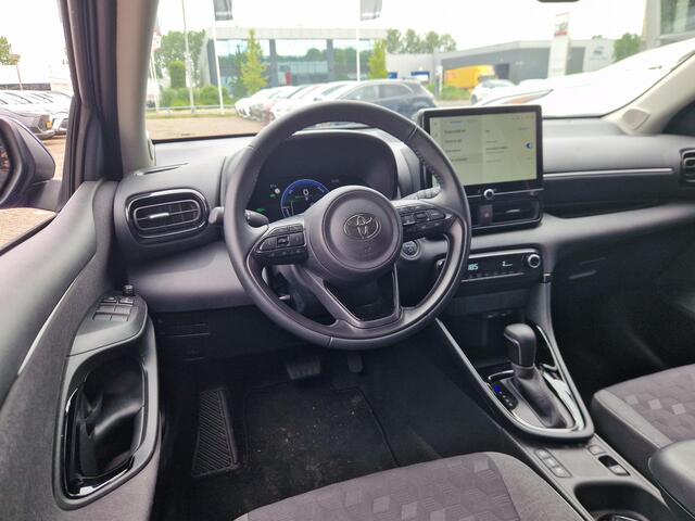 Toyota YARIS 1.5 Hybrid 115 First Edition