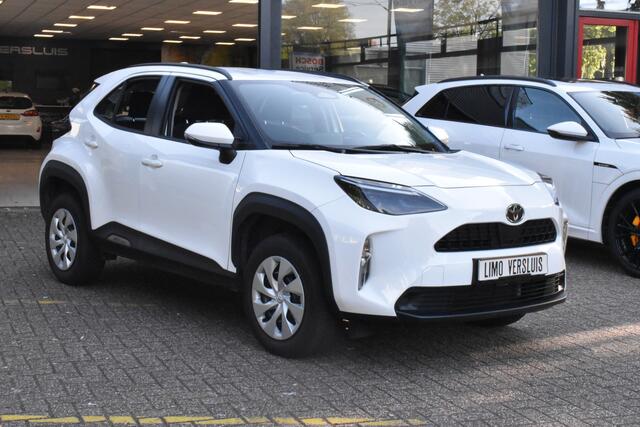 Toyota YARIS Cross 1.5 Hybrid 115 Active Navigatie | Camera | Stoelverwarming | 12 mnd BOVAG garantie