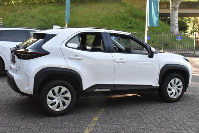 Toyota YARIS Cross 1.5 Hybrid 115 Active Navigatie | Camera | Stoelverwarming | 12 mnd BOVAG garantie