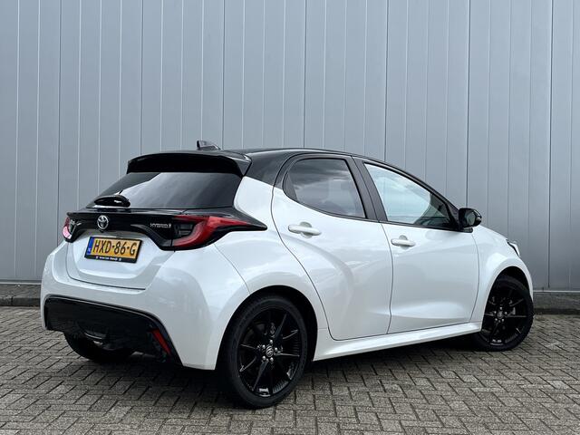 Toyota YARIS 1.5 Hybrid Launch Limited Bi-Tone Stoelverwarming Carplay Android auto