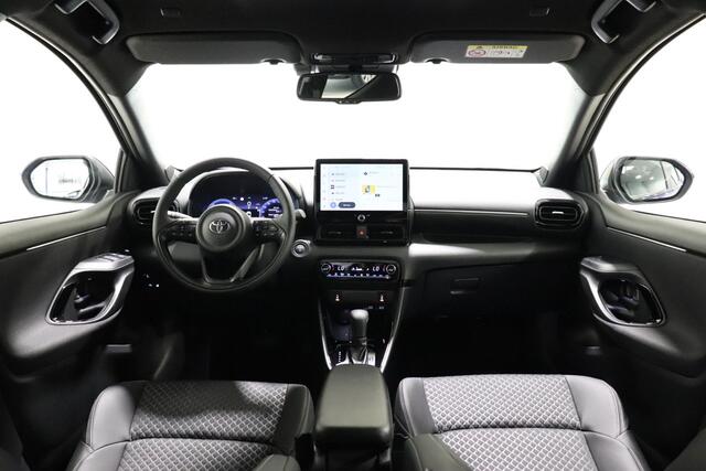 Toyota YARIS 1.5 Hybrid 130 Executive, ¤1500 inruilpremie, Nieuw, Snel leverbaar, Blind Spot, Apple Carplay, Android Auto, Parkeersensoren, Stoelverwarming!