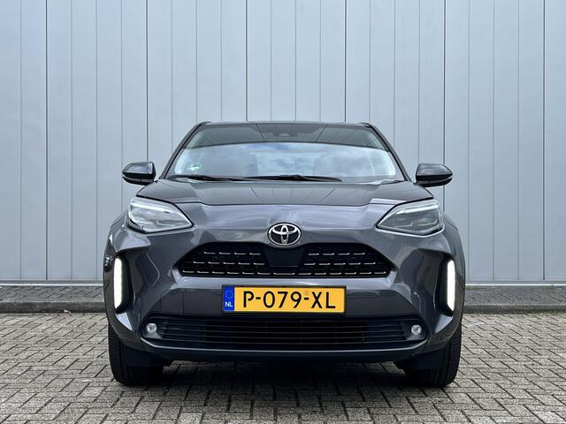 Toyota YARIS Cross 1.5 VVT-I Executive NL auto PDC Head Up Stoelverwarming 1350 kg geremd trekgewicht