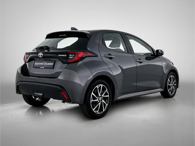 Toyota YARIS 1.5 Hybrid First Edition | LM velgen |