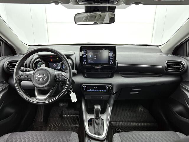 Toyota YARIS 1.5 Hybrid First Edition | LM velgen |