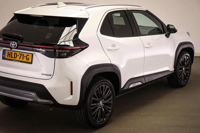 Toyota YARIS Cross 1.5 Hybrid Adventure | PANORAMADAK | HEAD UP | JBL DAB | APPLE | CAMERA