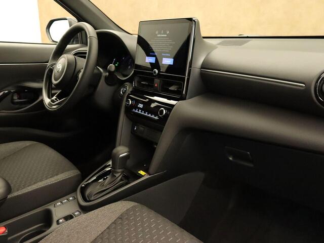 Toyota YARIS Cross 1.5 Hybrid 130 Dynamic Plus - ORIGINEEL NEDERLANDSE AUTO - STUUR EN STOEL VERWARMING - KEYLESS ENTRY & START - DODEHOEK DETECTIE - VERWARMDE VOORRUIT - ADAPTIVE CRUISE CONTROL - DRAADLOZE TELEFOONLADER - PARKEERSENSOREN VOOR EN ACHTER