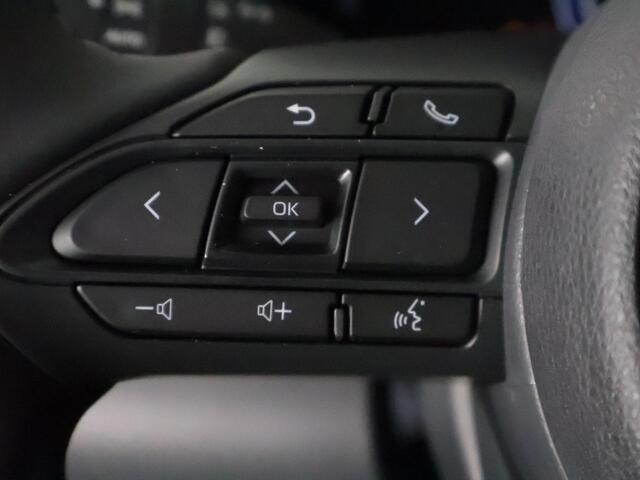 Toyota YARIS Cross Hybrid 115 Active 2025 | DIRECT LEVERBAAR | 10 JAAR GARANTIE | DIRECT LEVERBAAR |