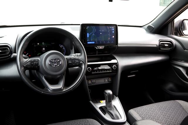 Toyota YARIS Cross 1.5 Hybrid Team-D, Winter-pakket / Carplay / Navi