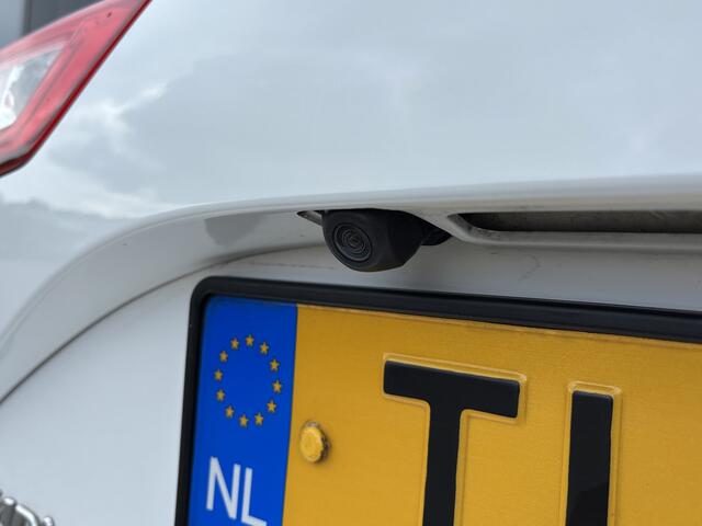 Toyota YARIS 1.5 Hybrid Active Cruise Control, Camera & Navigatie