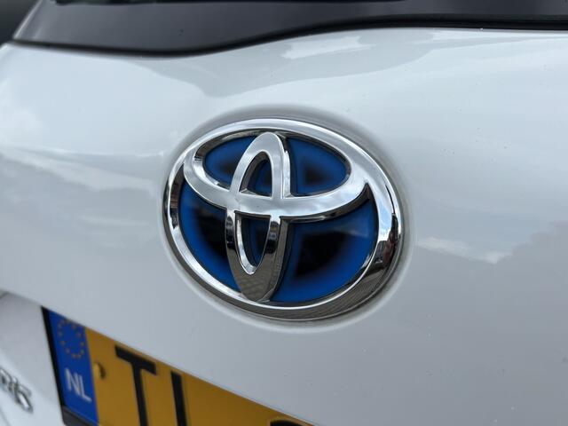 Toyota YARIS 1.5 Hybrid Active Cruise Control, Camera & Navigatie