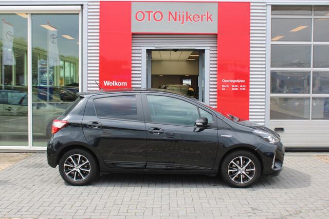 Toyota YARIS 1.5 Hybrid Design Sport