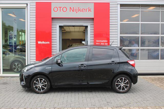 Toyota YARIS 1.5 Hybrid Design Sport