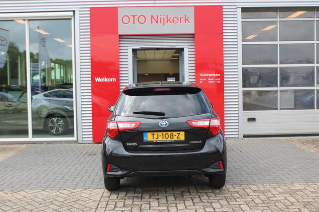 Toyota YARIS 1.5 Hybrid Design Sport