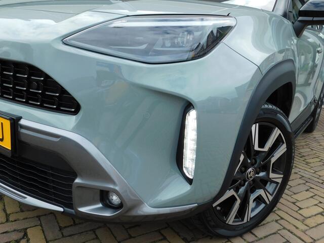 Toyota YARIS Cross 1.5 Hybrid 130 Launch Edition | Treeplanken