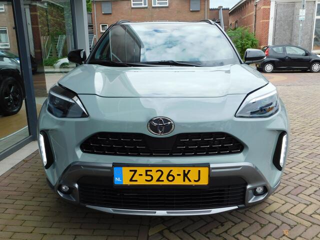 Toyota YARIS Cross 1.5 Hybrid 130 Launch Edition | Treeplanken