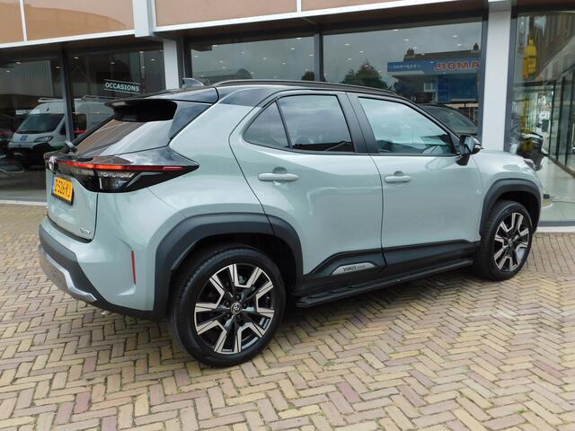 Toyota YARIS Cross 1.5 Hybrid 130 Launch Edition | Treeplanken