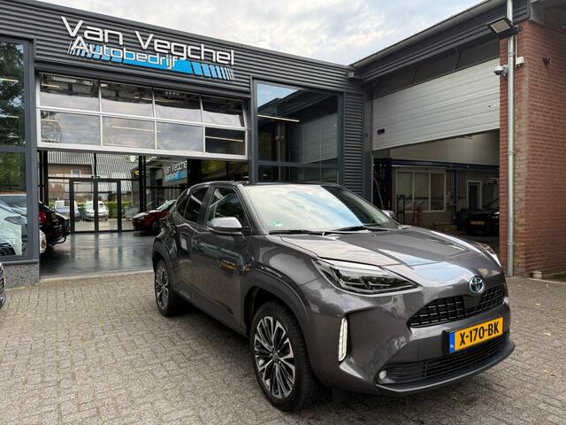 Toyota YARIS 1.5 HYBRID EXECUTIVE / PANORAMA / HEADUP / ADAPTIVE CRUISE / LED /CAMERA / APPLE ANDROID
