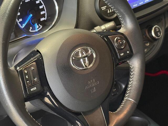 Toyota YARIS 1.5 Hybrid Automaat Clima Navi Camera Lm Velgen Cruise Fully Serviced!