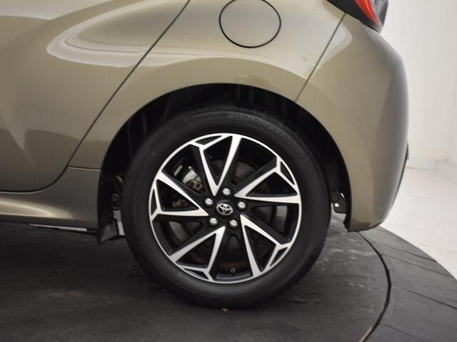 Toyota YARIS 1.5 Hyb. Dynamic