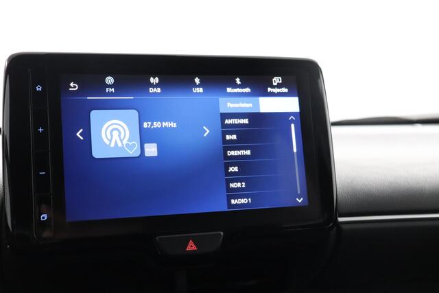 Toyota YARIS Cross 1.5 Hybrid Dynamic Limited | Navigatie | achterklep elektrisch | stoel/stuurverwarming |